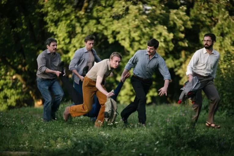 Rykoszety film: konfrontacja ideałów w realiach stanu wojennego