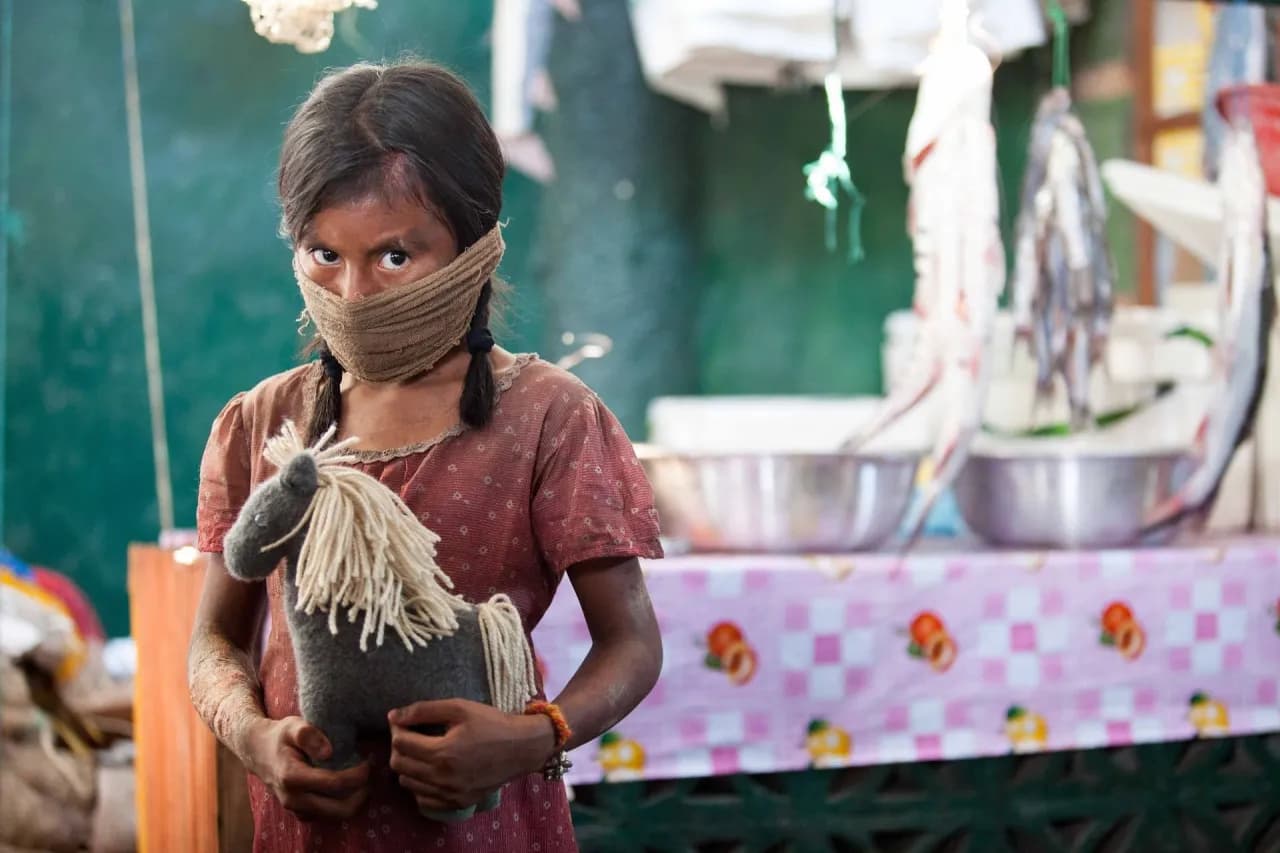 Film Przychodzą z Ciemności: mroczna zagadka duchów dzieci w Kolumbii