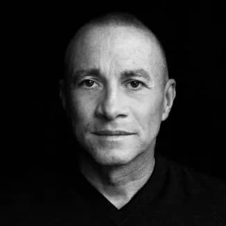 Tomasz Dutkiewicz aktor: jego najważniejsze role i wpływ na polski teatr